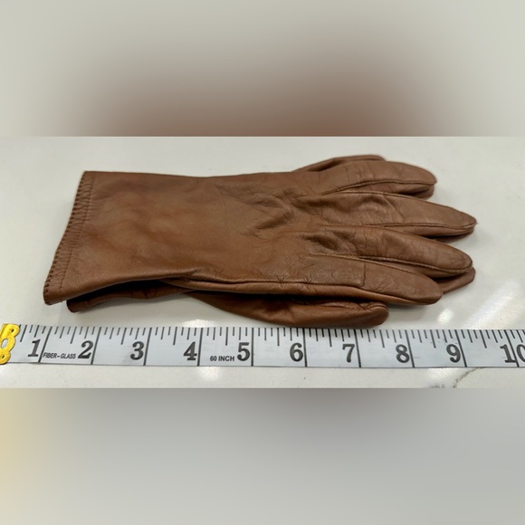 Vintage Isotoner - Lightly Lined Pecan Brown Leather Gloves - EUC size 7 1/2 - Picture 4 of 14